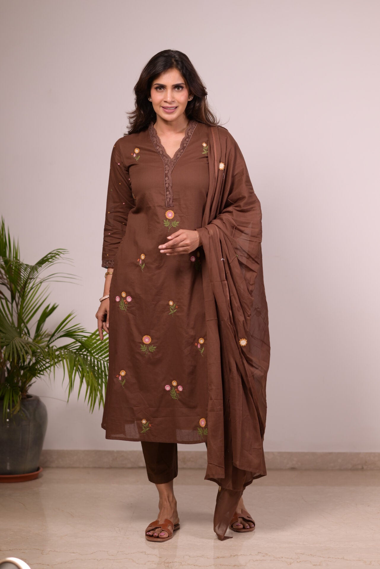 Mud Brown Buti