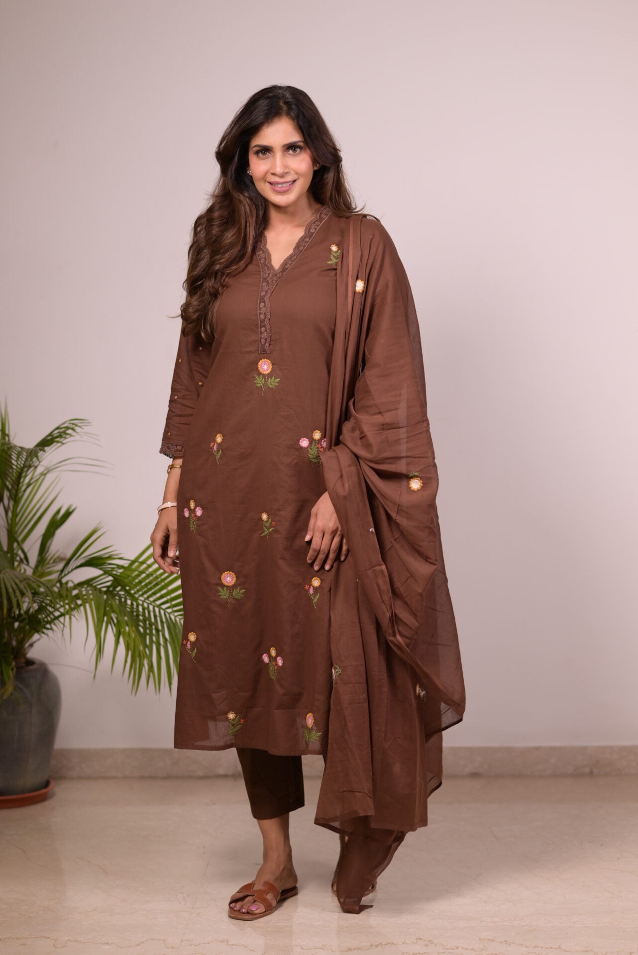 Mud Brown Buti