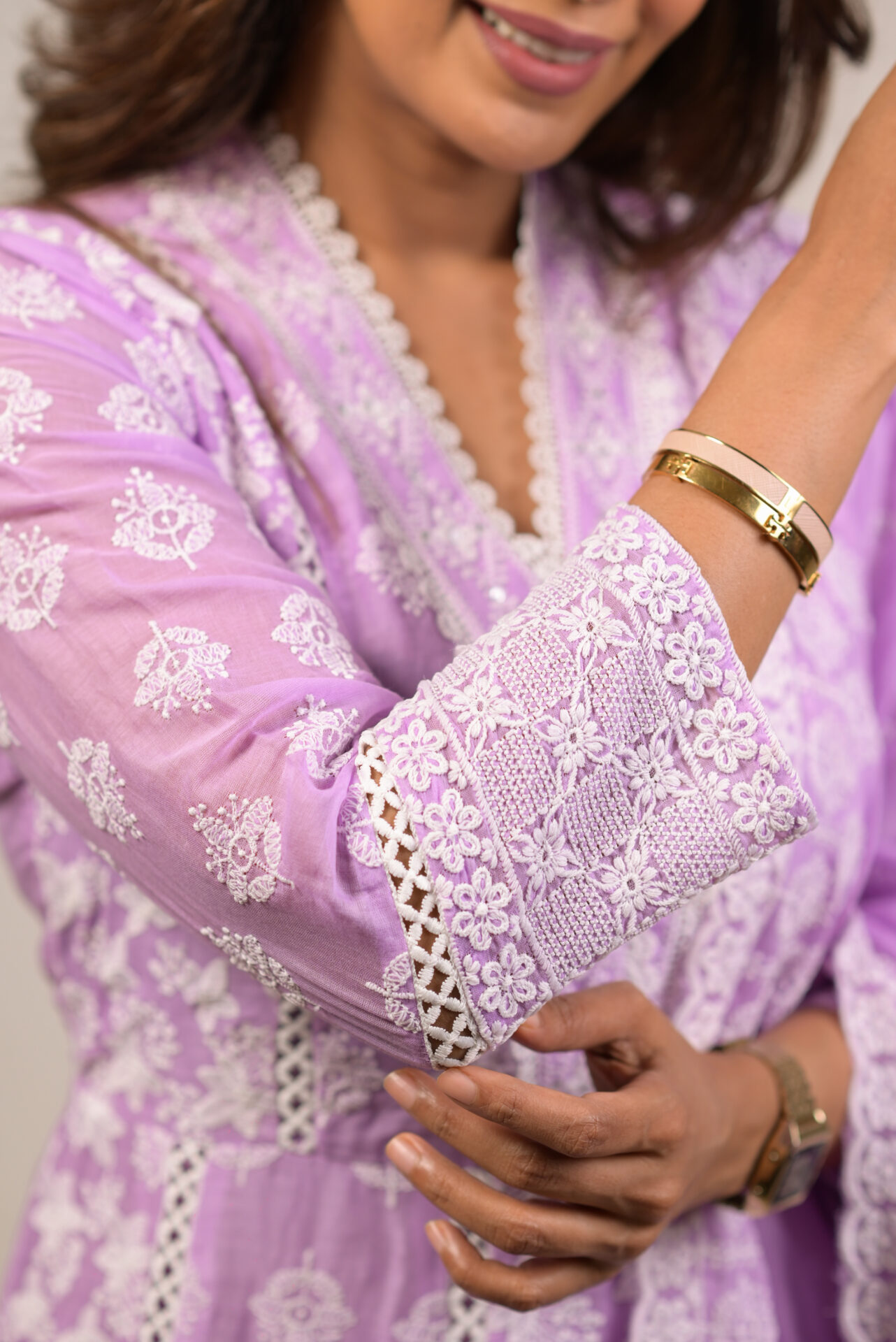 levender v neckline dark