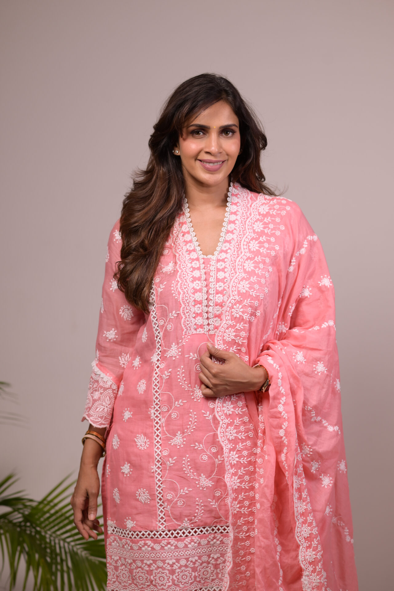 peach pink v neckline