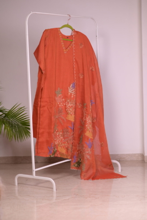 Ethnic Wear rust linen kanta
